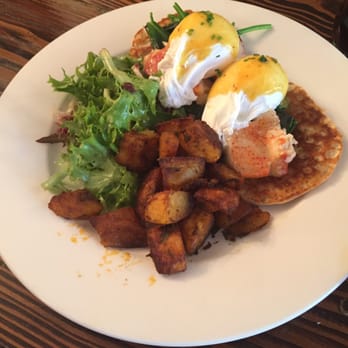 Ltauha Restaurant - Eggs Benedict with Lobster! - New American Near Me - Ridgewood, New York Ltauha Restaurant - Eggs Benedict with Lobster! - New American Near Me - Ridgewood, New York