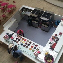 Belle Épine - When was the last time you saw a yogurt place that wasn't self serve? Well they've got one here!