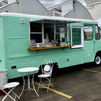 Carisa's Cake Company - Cutie cake truck - Custom Cakes Near Me Carisa's Cake Company - Cutie cake truck - Custom Cakes Near Me