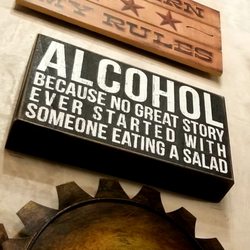 Livestock Restaurant & Bar - Live a great story...