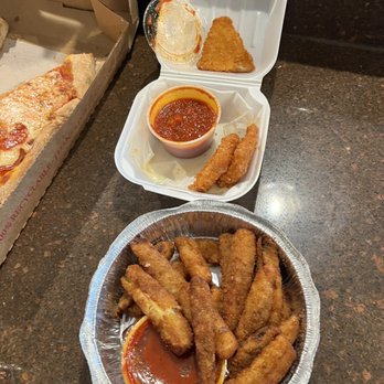 G’s NY Pizza - Fries Zucchini and cheese triangle thingy's...both good. - Pizza Near Me - Clermont, Florida G’s NY Pizza - Fries Zucchini and cheese triangle thingy's...both good. - Pizza Near Me - Clermont, Florida
