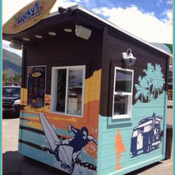 Lucky's Hawaiian Style Shave Ice - Ice so soft it's like biting into a cloud! Shave ice, cafe lights, music and shade umbrellas make Lucky's the best hang out in PG!