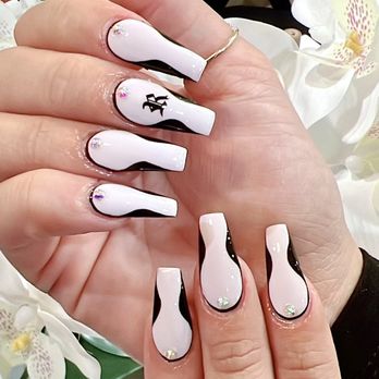 Allure Nails - You just give them the nail design you want they will do it amazing - Nail Salons Near Me - Santa Ana, California