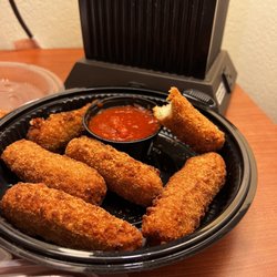 Colton's Steakhouse & Grill - Small Texas-Sized Cheese Sticks