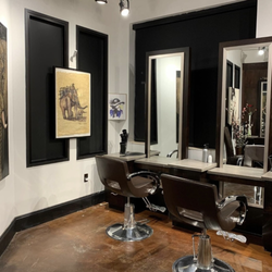 Q's Spa & Salon