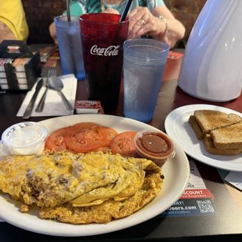 Mickey D's Cafe - Cafes Near Me - Apache Junction, Arizona