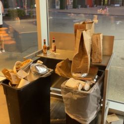 Chipotle Mexican Grill - Nastiest chipotle I've ever seen
