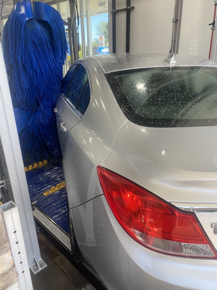 BROWN BEAR CAR WASH 20 Photos & 13 Reviews 13204 Pacific Ave S