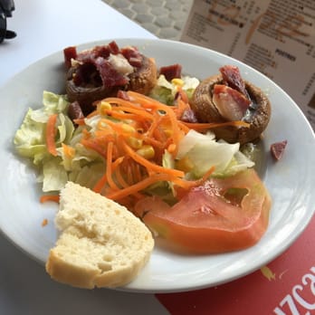 Mesón Las Torres - Champiñones con jamón - Tapas/Small Plates Near Me - Seville, SE Mesón Las Torres - Champiñones con jamón - Tapas/Small Plates Near Me - Seville, SE