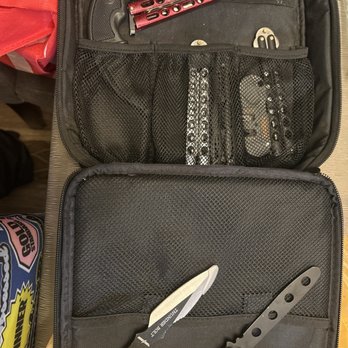 Union County Exchange - I wish the sold vintage knives, I'm gonna try to convince them!! - Pawn Shops Near Me - Elizabeth, New Jersey