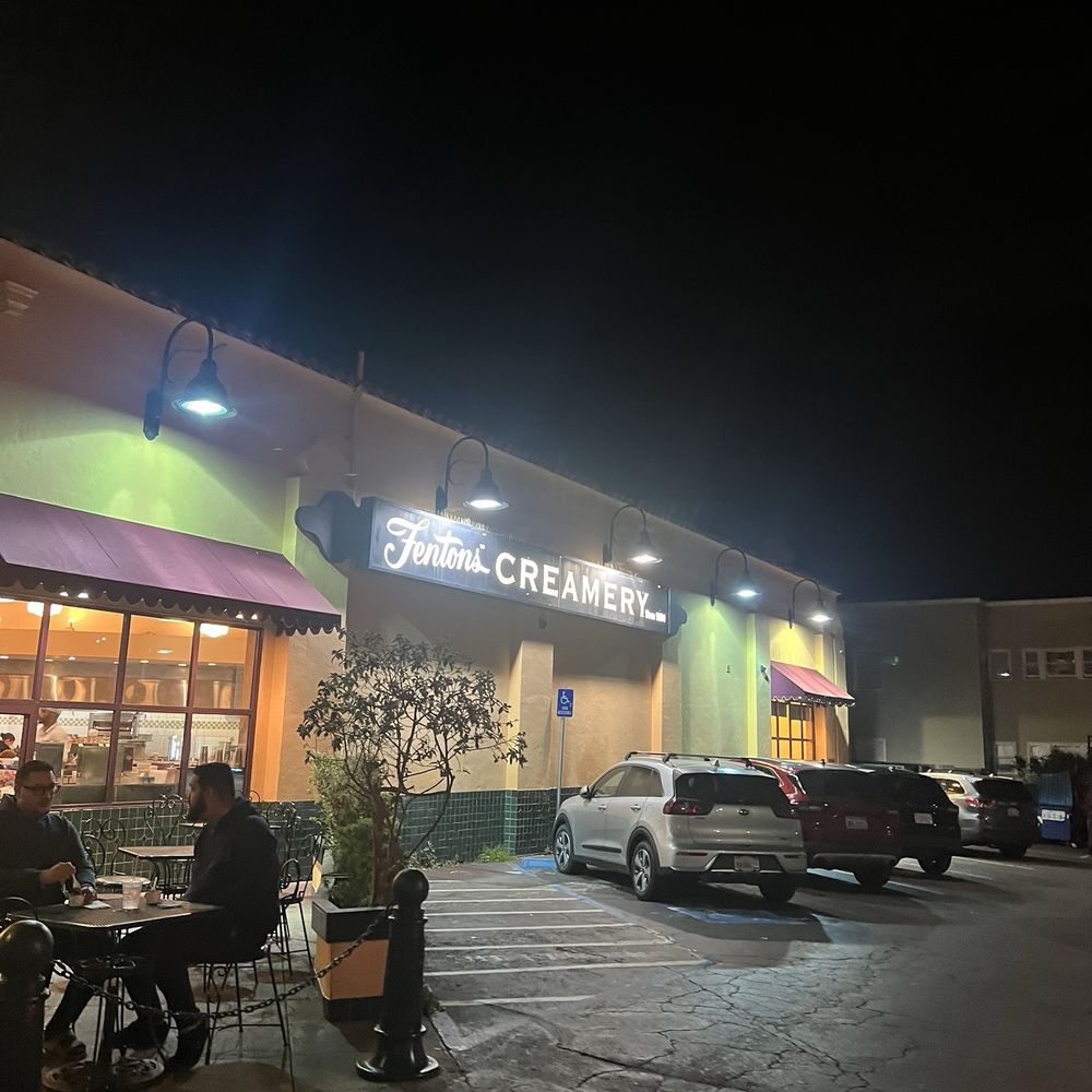 Fentons Creamery - outside - Ice Cream & Frozen Yogurt Near Me - Oakland, California