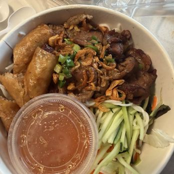 Brodard Restaurant - Bun Egg Rolls & BBQ Pork Vermicelli Bun Cha Gio, Thit Nuong - Vietnamese Near Me - Fountain Valley, California Brodard Restaurant - Bun Egg Rolls & BBQ Pork Vermicelli Bun Cha Gio, Thit Nuong - Vietnamese Near Me - Fountain Valley, California