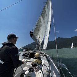 Canadian Coastal Sailing - Sailing on the Howe Sound