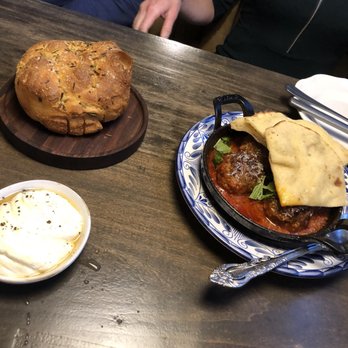 etta - Bucktown - The focaccia bread and meatballs - Pizza Near Me - Chicago, Illinois