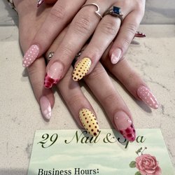 29 Nail & Spa