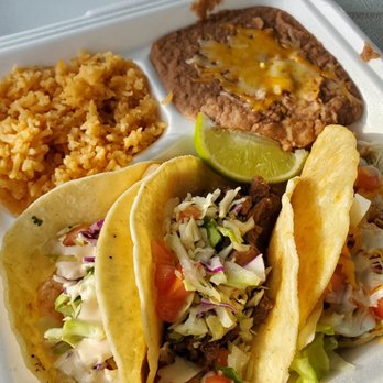 Laz's Tacos - Taco plate - shrimp, carne asada, chicken - Food Trucks Near Me - Issaquah, Washington Laz's Tacos - Taco plate - shrimp, carne asada, chicken - Food Trucks Near Me - Issaquah, Washington