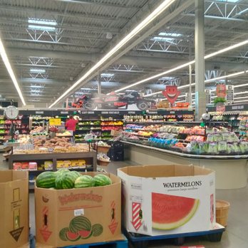 Hy-Vee - Grocery Near Me - Maple Grove, Minnesota