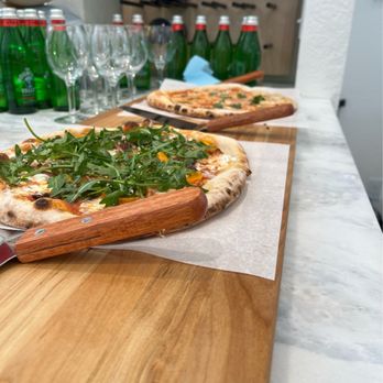 Strait Pizza - Caterers Near Me