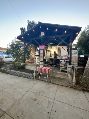 Hugo's Pizza by null