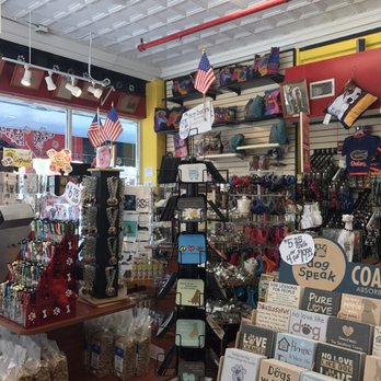Piglet's Pantry Dog Bakery - Fun Store - Pet Stores Near Me - Mount Dora, Florida Piglet's Pantry Dog Bakery - Fun Store - Pet Stores Near Me - Mount Dora, Florida