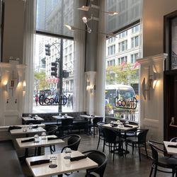 Staypineapple, An Iconic Hotel, The Loop