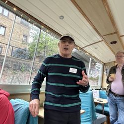 London Canal Museum - Unser Guide Tony versorgt uns mit vielen großen und kleinen Geschichten über die Londoner Kanäle
