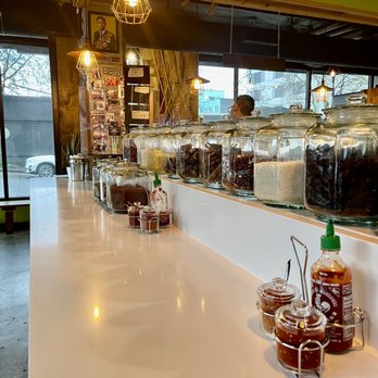 Manao Thai Street Eats - Ordering area - Thai Near Me - Seattle, Washington