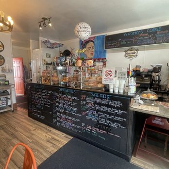 A Romo's Cafe - Inside of cafe - Coffee & Tea Near Me - Hayward, California