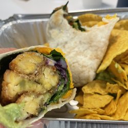 VEGAN SMOKY TEMPEH AVOCADO WRAP