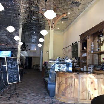 Le Bebe Cakes Bakery - the interior of the restaurant - Coffee & Tea Near Me - La Grande, Oregon Le Bebe Cakes Bakery - the interior of the restaurant - Coffee & Tea Near Me - La Grande, Oregon