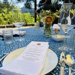 Roberts Ranch Vineyards - Table setting for their lunch event
