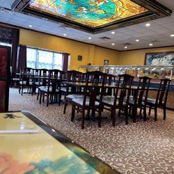 Peking Wok - Inside is nice and quaint