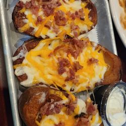 Bubba's Good Eats - Potato skins were good. Deep fried so crunchy and good