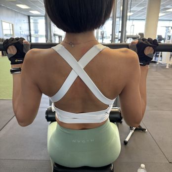 JP Fitness - Benefits of having a strong back:
1. Posture improvement
2. Injury prevention
3. Balanced muscle development
4. Mobility and flexibility - Trainers Near Me - Diamond Bar, California JP Fitness - Benefits of having a strong back:
1. Posture improvement
2. Injury prevention
3. Balanced muscle development
4. Mobility and flexibility - Trainers Near Me - Diamond Bar, California
