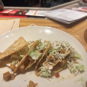 Applebee's Grill + Bar - Chicken Wonton Tacos - American Near Me - Milltown, New Jersey