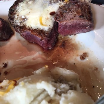 Chili's - This steak had to of been sitting out, completely disgusted they would serve this. They don't advertise this as "medium rare" - American Near Me - Florence, Kentucky