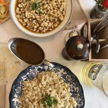 Zum Spätzle - Blue and white : cheese with sauce : white is just spatzle with sauce - Swabian Near Me - Hamburg, HH Zum Spätzle - Blue and white : cheese with sauce : white is just spatzle with sauce - Swabian Near Me - Hamburg, HH
