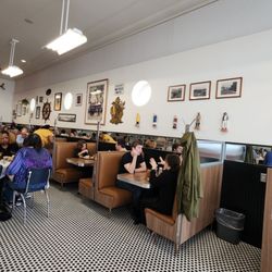 Mayflower Cafe - Dining room