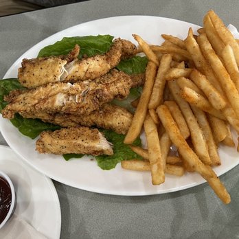 Sunrise Cafe Fishers - Chicken tenders and fries - Breakfast & Brunch Near Me - Fishers, Indiana