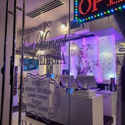 Sweet Moment Nail & Pedi Spa - Entrance