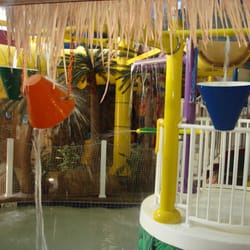 Rain Indoor Waterpark - Slides and water features!