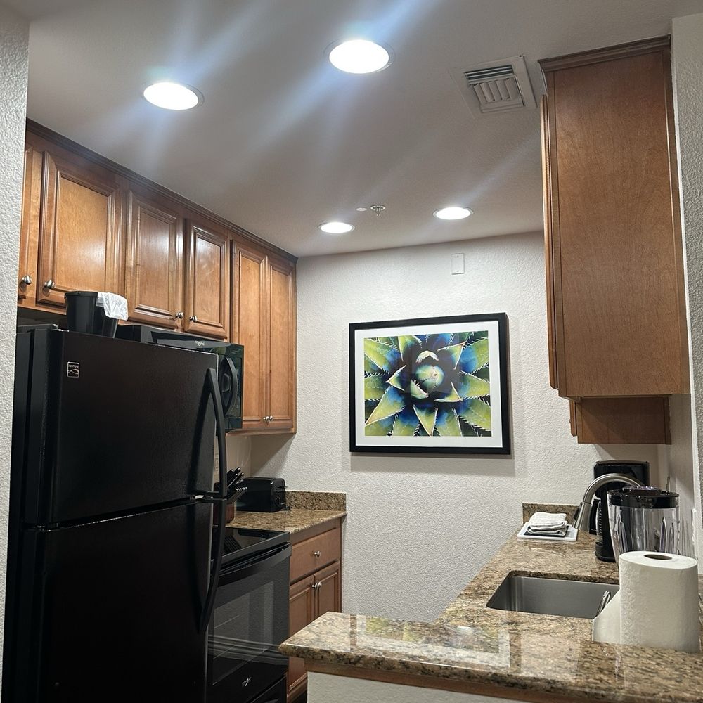 Desert Rose Resort - Kitchen-suit - Hotels Near Me - Las Vegas, Nevada Desert Rose Resort - Kitchen-suit - Hotels Near Me - Las Vegas, Nevada