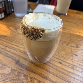 Tower Cafe - Camp Fire Latte - Breakfast & Brunch Near Me - Sacramento, California