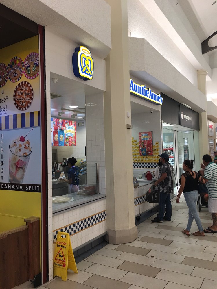 AUNTIE ANNE’S PRETZEL PERFECT 2370 N Expy, Brownsville, Texas