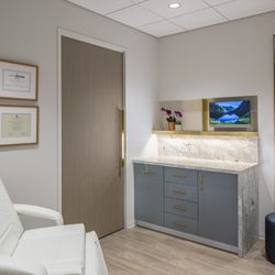 Silvia Kurtovic, MD - Exam room.