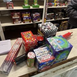 Boomer's Fireworks - LESTER GAVE ME THE BEST EXPERIENCE!!! COME SHOP WITH HIM!!