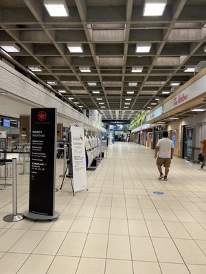 Kelowna International Airport by null