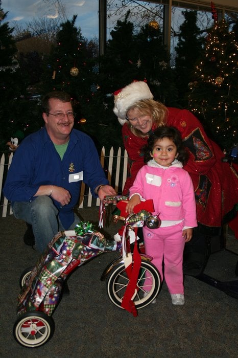 Family Giving Tree - social services organization in Santa Clara, CA