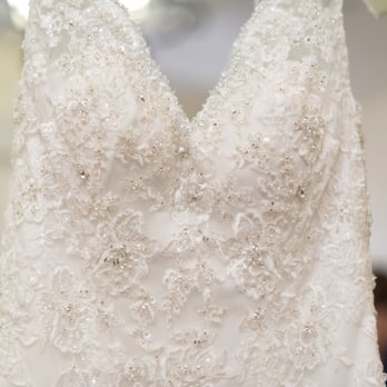 d'Anelli Bridal - Bridal Near Me - Lakewood, Colorado d'Anelli Bridal - Bridal Near Me - Lakewood, Colorado