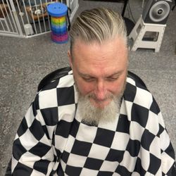 Windy’s Barber Lounge